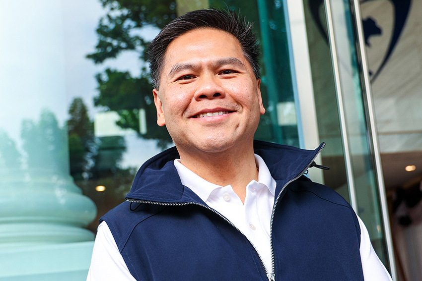 นายกฯ อนุทิน ชาญวีรกูล แถลงข่าวกรณีสั่งสอบกักตุนน้ำมันและเร่งตรวจสอบคุณสมบัติ ครม. 3