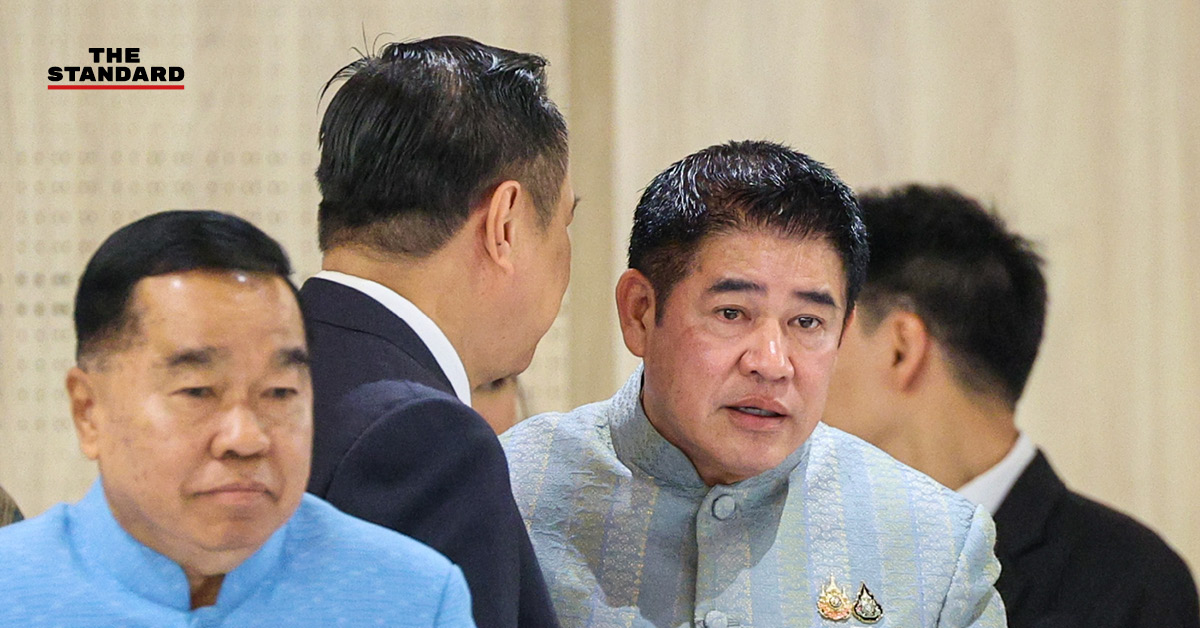 อนุทิน ชาญวีรกูล และ ธรรมนัส พรหมเผ่า