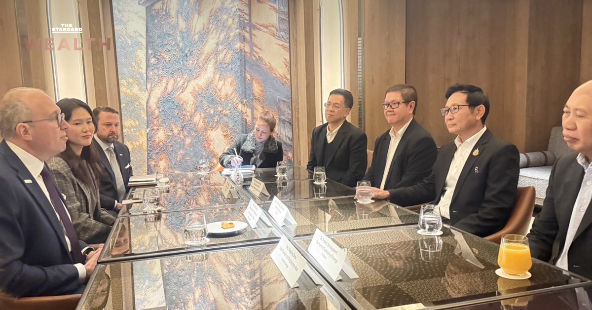 นายอรรถพล ฤกษ์พิบูลย์ รัฐมนตรีว่าการกระทรวงพลังงาน กำลังหารือกับผู้บริหารบริษัท Cheniere Energy Inc. เพื่อเพิ่มการนำเข้า LNG