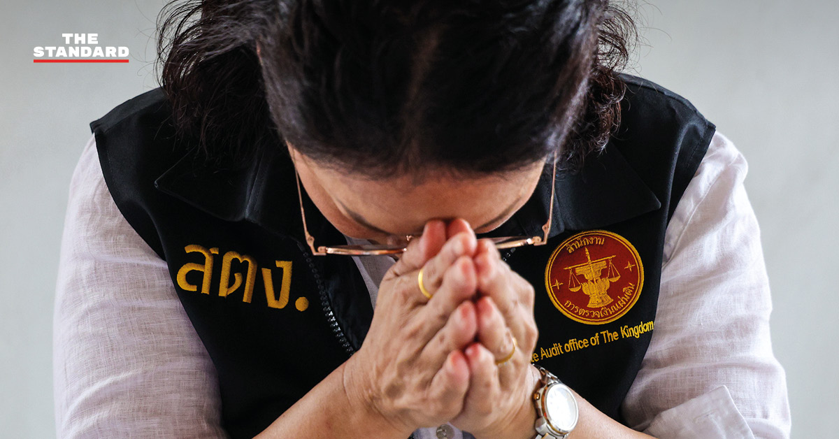 ภาพพิธีทำบุญครบรอบ 1 ปี เหตุอาคาร สตง. ถล่ม เพื่ออุทิศกุศลแด่ผู้เสียชีวิต 93 ราย พร้อมเรียกร้องทบทวนมาตรฐานความปลอดภัย