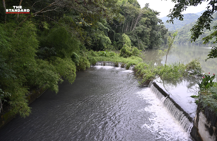 ภาพมุมสูงอ่างเก็บน้ำบ้านไทยประจัน จังหวัดราชบุรี โครงการพระราชดำริเพื่อบริหารจัดการน้ำและเศรษฐกิจชุมชน 1