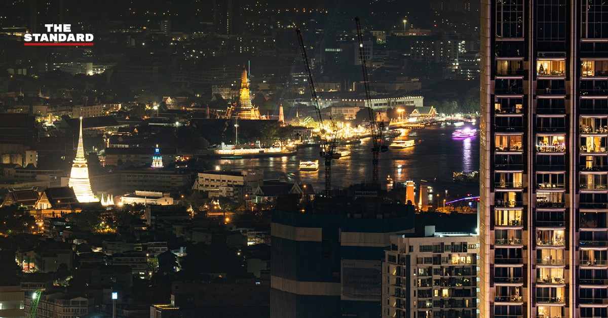 ภาพกิจกรรม Earth Hour ในกรุงเทพมหานคร แสดงการปิดไฟเชิงสัญลักษณ์