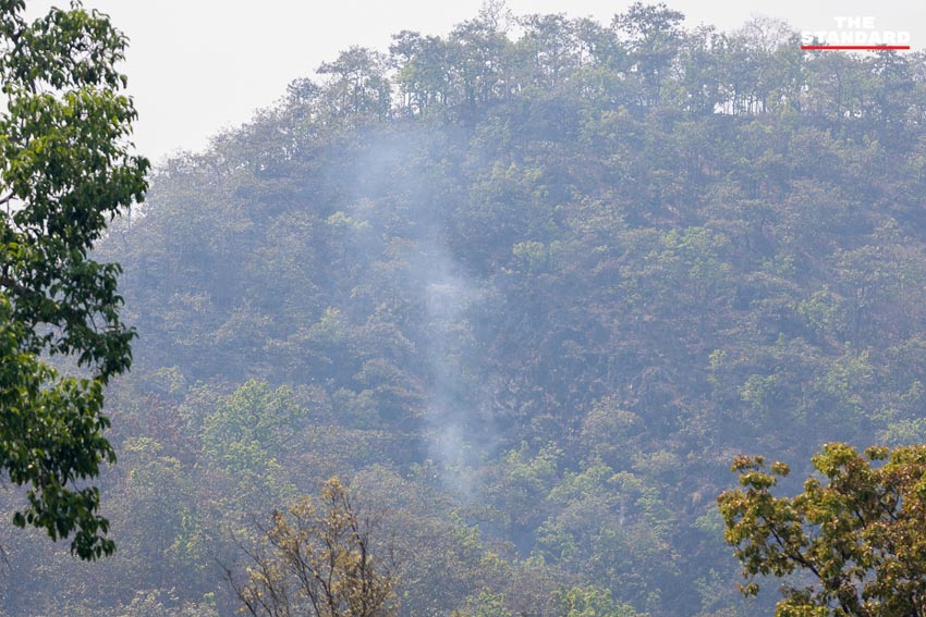 ภาพมุมสูงเมืองเชียงใหม่ที่ถูกปกคลุมด้วยฝุ่นควัน PM2.5 หนาแน่น แสดงถึงวิกฤตมลพิษทางอากาศ 5