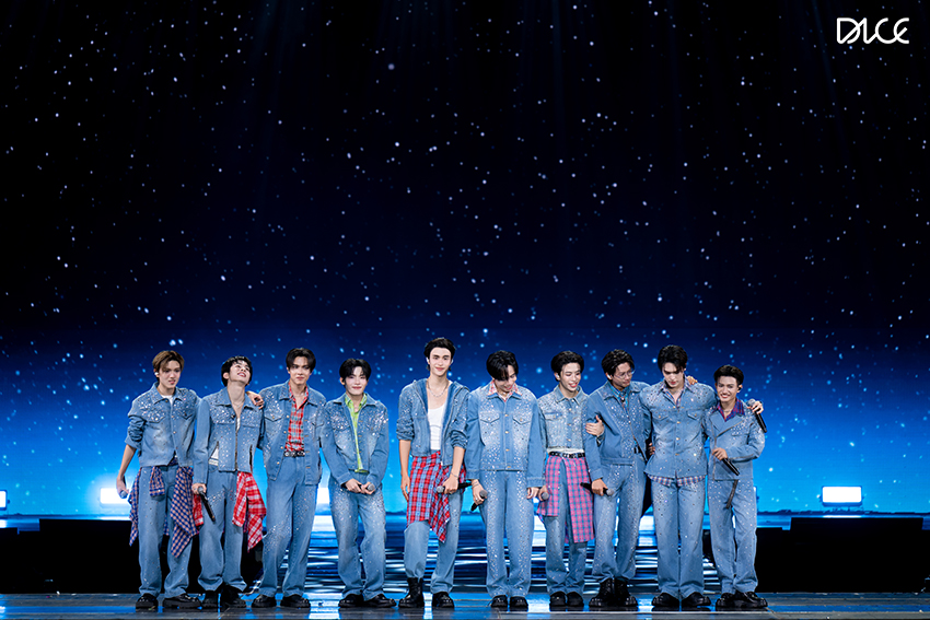 ภาพบรรยากาศคอนเสิร์ต DICE THE 2ND ANNIVERSARY FANCON 1