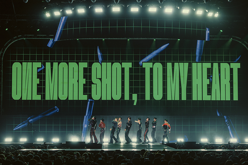 ภาพบรรยากาศคอนเสิร์ต DICE THE 2ND ANNIVERSARY FANCON 3