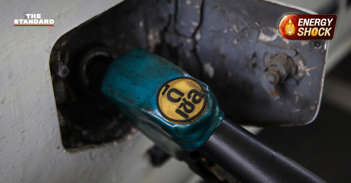 เจ้าหน้าที่กรมธุรกิจพลังงาน ตรวจสอบสถานีบริการน้ำมันดีเซล เพื่อป้องกันการกักตุน