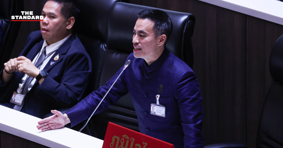 เอกนัฏ พร้อมพันธุ์ ว่าที่รัฐมนตรีว่าการกระทรวงพลังงาน กำลังอภิปรายแนวทางแก้วิกฤตพลังงาน