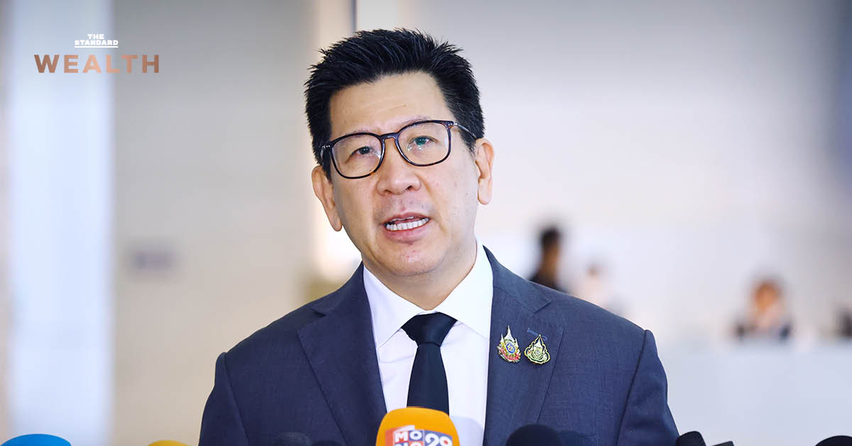 ดร.เอกนิติ นิติทัณฑ์ประภาศ กำลังประชุมเพื่อเร่งรัดการเบิกจ่ายงบประมาณ