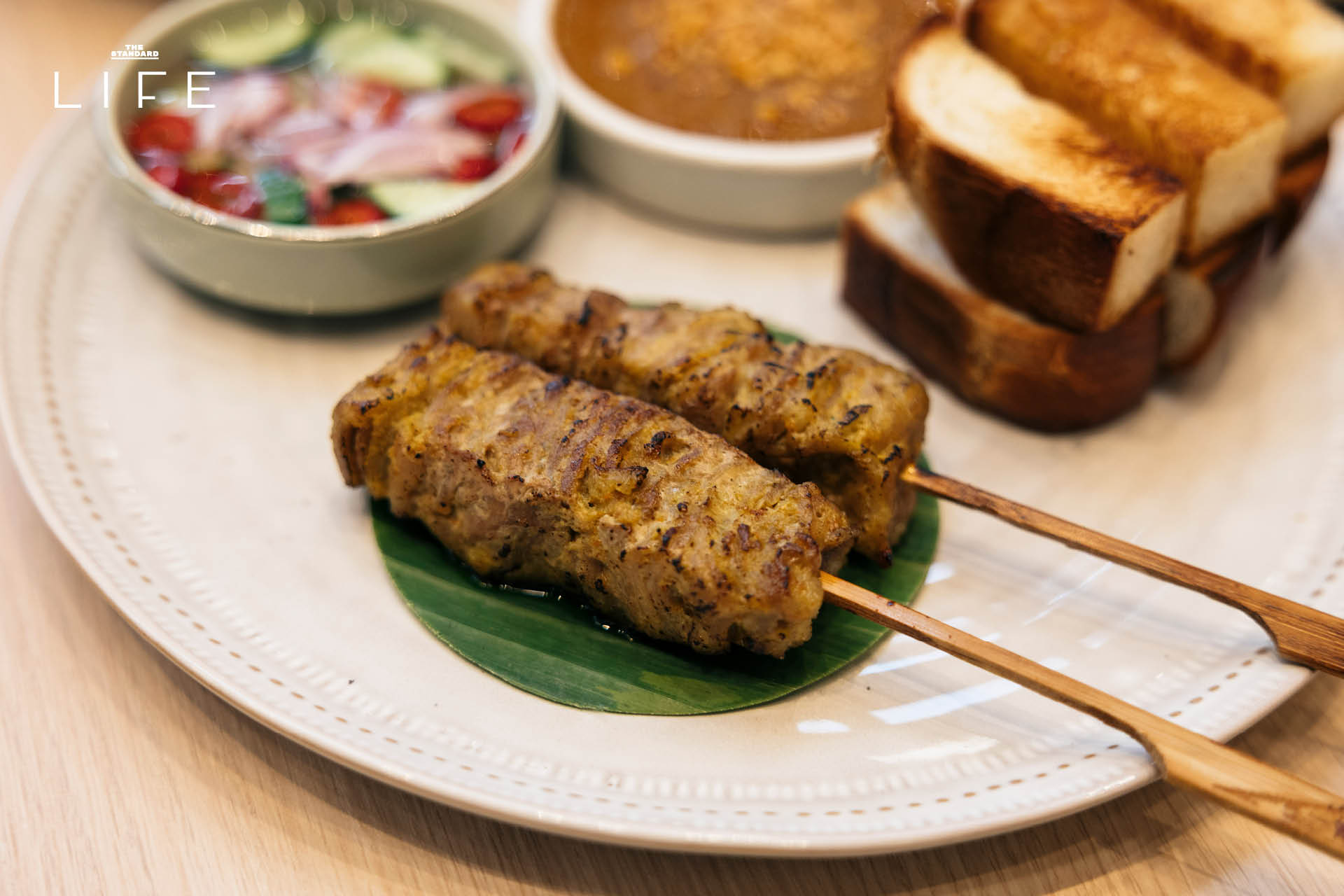 อาหารไทย Modern & Twist จากร้าน Ern Manee โดยเชฟเป่าเป้และเชฟเควส 11