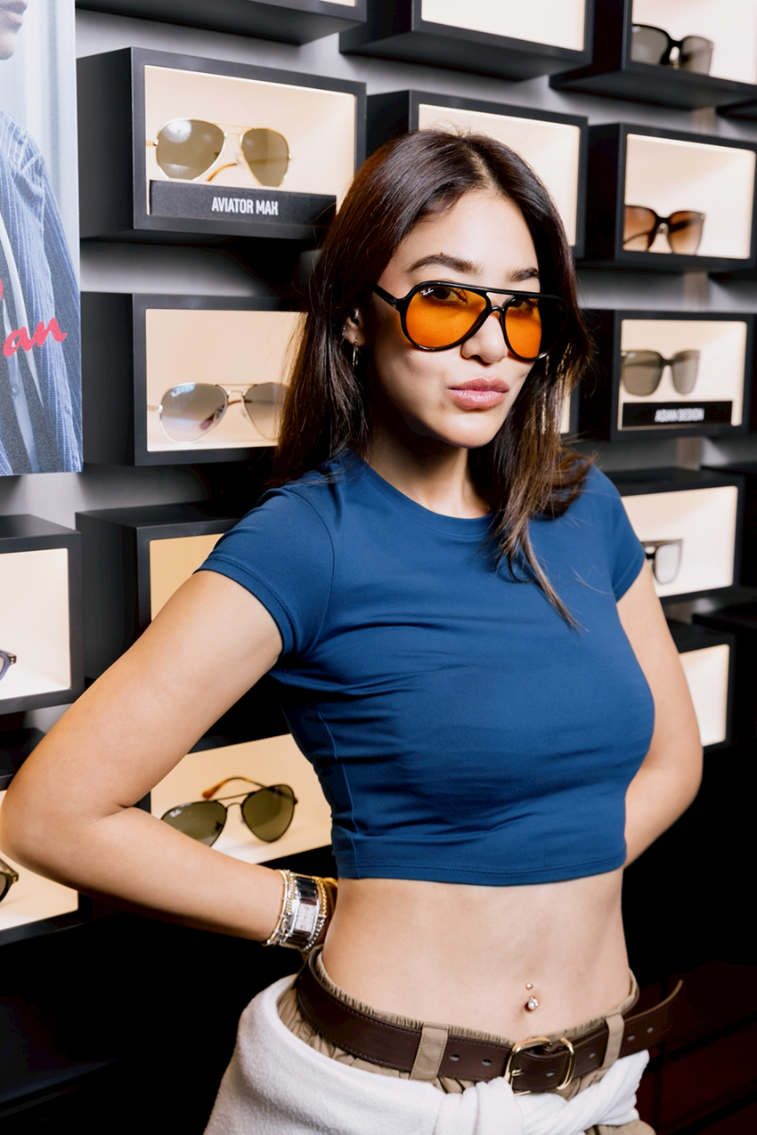 ภาพคอลเล็กชันแว่นตา EssilorLuxottica Spring/Summer 2026 ที่มีทั้งแว่นกันแดดและแว่นสายตา ในดีไซน์ 3 สไตล์หลัก 6