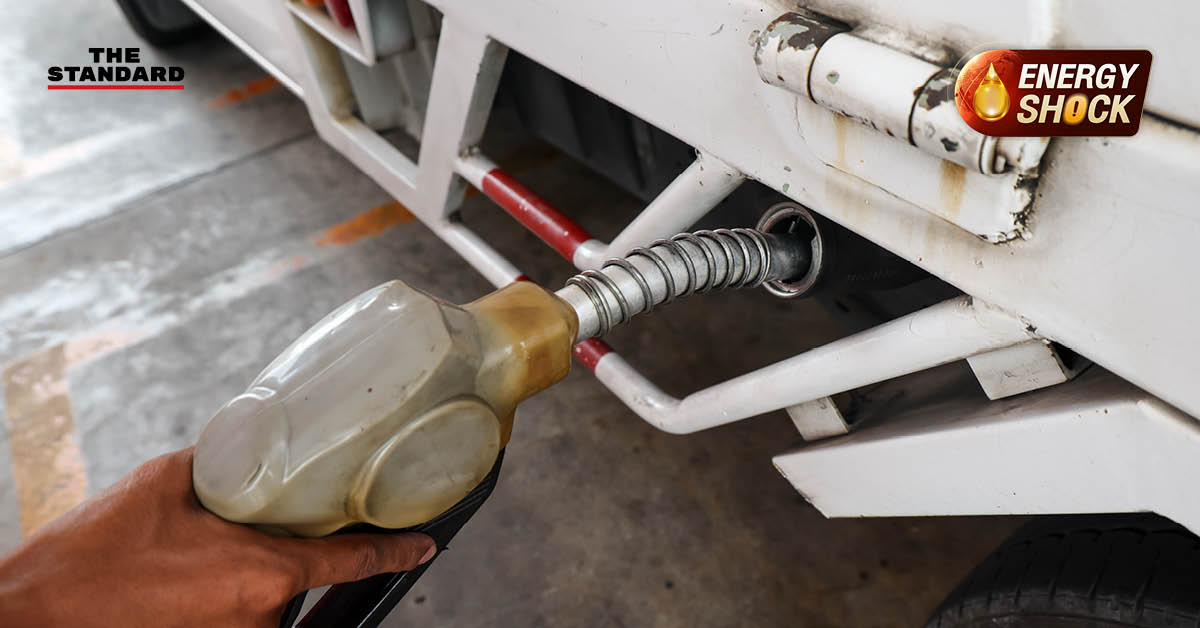 กราฟิกแสดงวิธีการเช็กสถานะปั๊มน้ำมันทั่วประเทศ ผ่าน Facebook สำนักงานพลังงานจังหวัด อัปเดตรายวัน