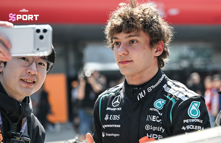 จอร์จ รัสเซลล์ นักแข่งรถฟอร์มูล่าวันทีม เมอร์เซเดส ในการแข่งขัน Chinese Grand Prix 3