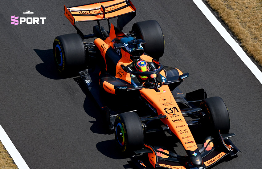 จอร์จ รัสเซลล์ นักแข่งรถฟอร์มูล่าวันทีม เมอร์เซเดส ในการแข่งขัน Chinese Grand Prix 6