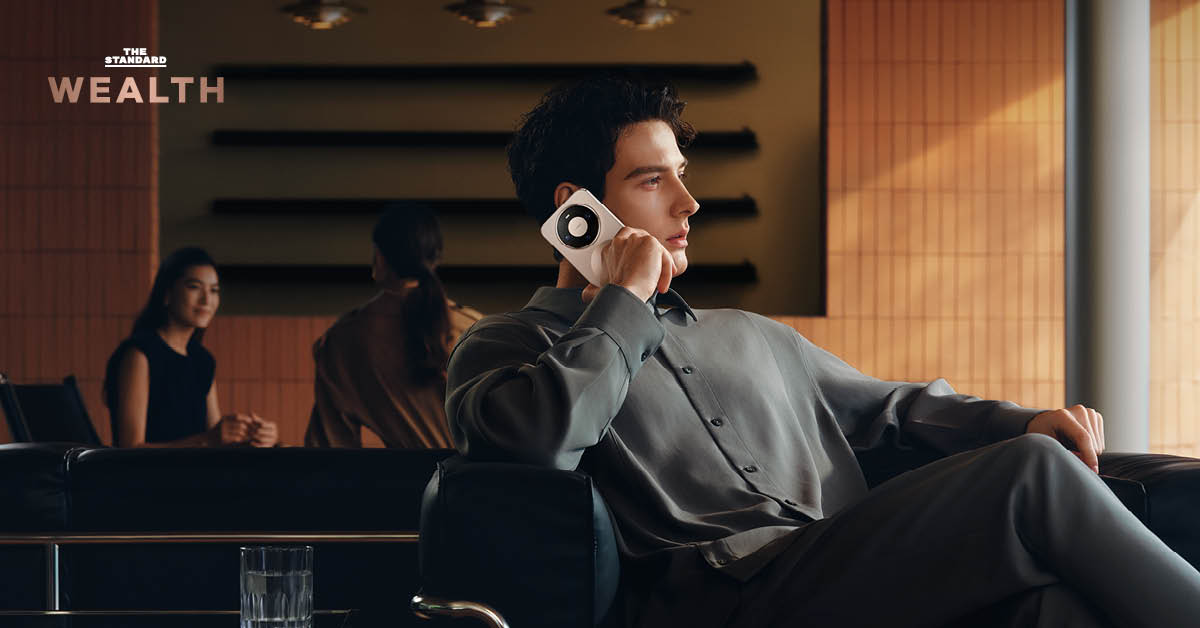 ภาพสมาร์ทโฟน HUAWEI Mate 80 Pro ที่เน้นกล้องและการประมวลผล AI แสดงถึงการกลับมาในตลาดหลังจากหายไป 3 ปี