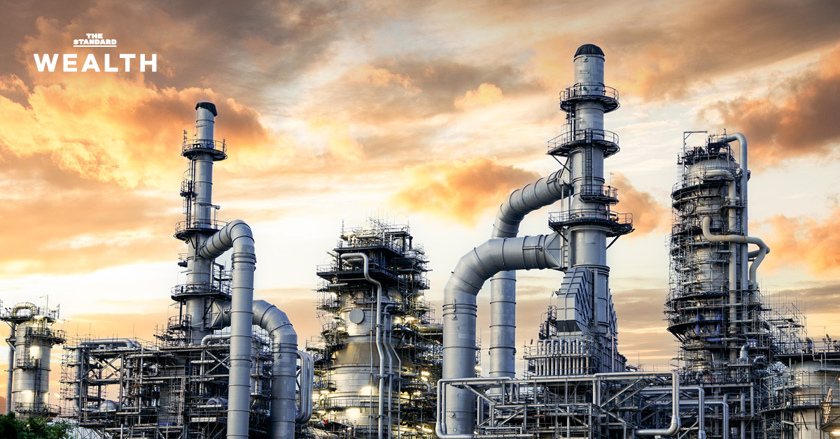 โรงกลั่นน้ำมันและแท่นขุดเจาะน้ำมันขนาดใหญ่