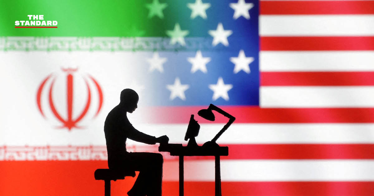 ธงชาติอิหร่านและสหรัฐฯ ในการพิจารณาแผนสันติภาพ