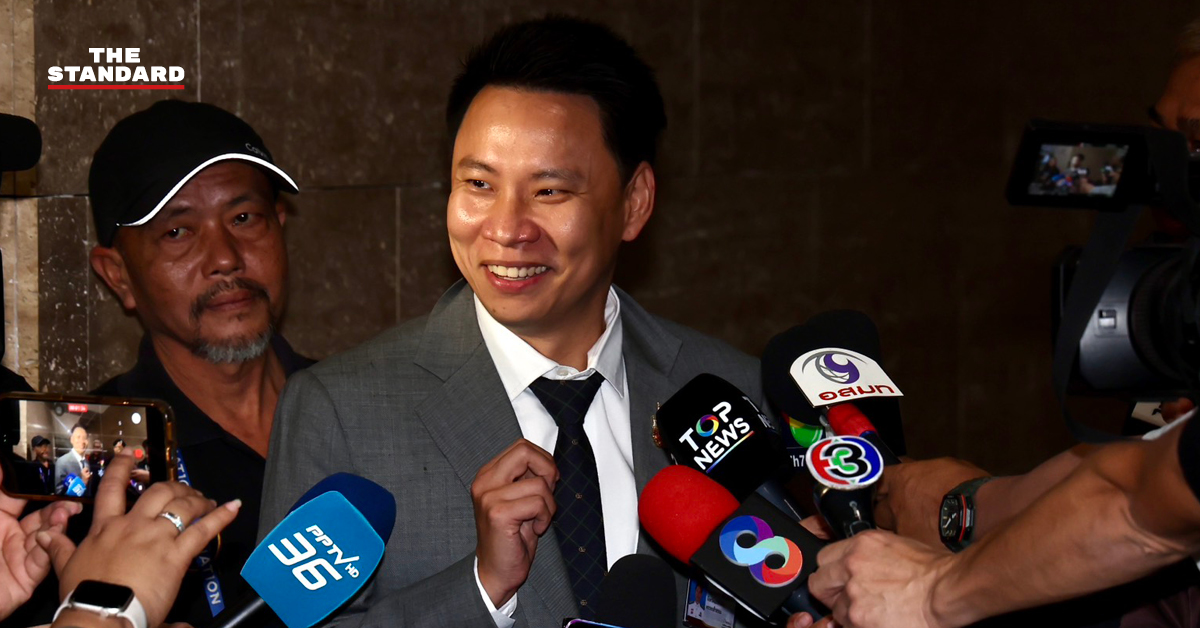 อรรถกร ศิริลัทธยากร สส. พรรคกล้าธรรม แถลงข่าวถึงการหารือของพรรคก่อนการลงมติเลือกประธานและรองประธานสภาฯ โดยหวังให้มีมติที่เป็นเอกภาพ