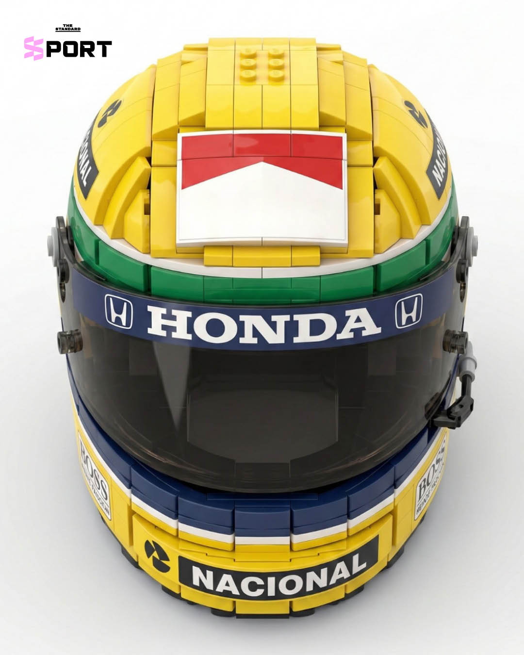 ภาพชุดตัวต่อ LEGO หมวกนักขับ F1 ของ ลูอิส แฮมิลตัน และ ชาร์ล เลอแคลร์ 6