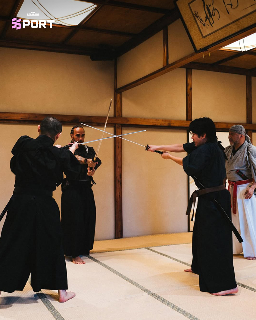 Lewis Hamilton ฝึกฟันดาบซามูไรกับปรมาจารย์ เท็ตสึโร ชิมากุจิ 3