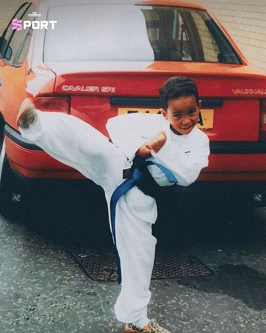 Lewis Hamilton ฝึกฟันดาบซามูไรกับปรมาจารย์ เท็ตสึโร ชิมากุจิ 5