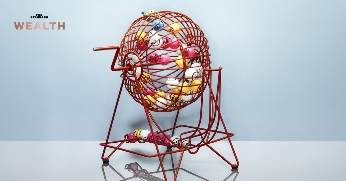 ภาพเครื่องเล่นบิงโก พร้อมข้อความระบุการศึกษาหวยรูปแบบใหม่ ‘ลอตโต้-สลากขูด’ เพื่อสู้หวยใต้ดินและเพิ่มรายได้รัฐ