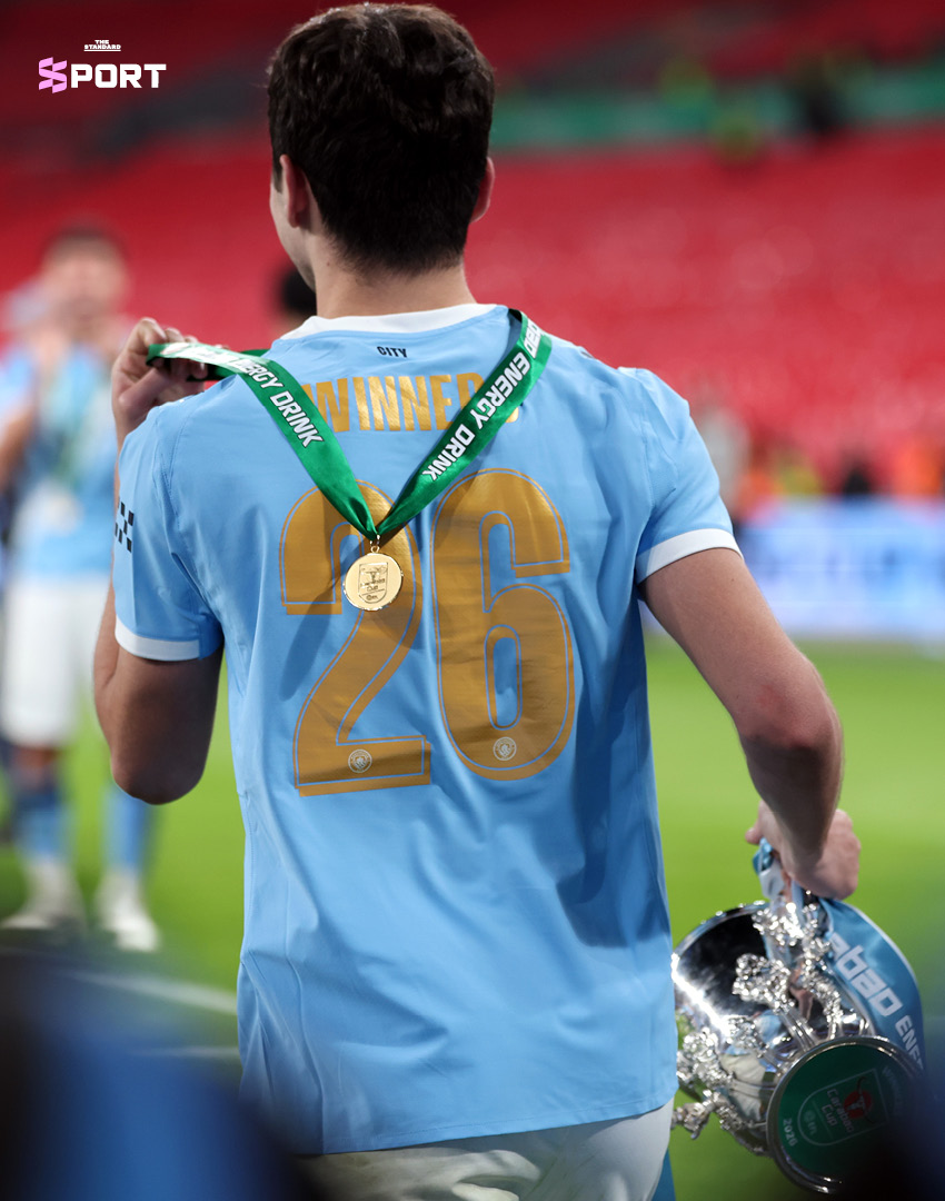 ภาพนักเตะ แมนเชสเตอร์ ซิตี้ ฉลองแชมป์คาราบาว คัพ 2025/26 สมัยที่ 9 7