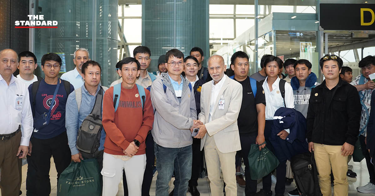 ลูกเรือไทย 20 รายของเรือ Mayuree Naree เดินทางกลับถึงท่าอากาศยานสุวรรณภูมิ