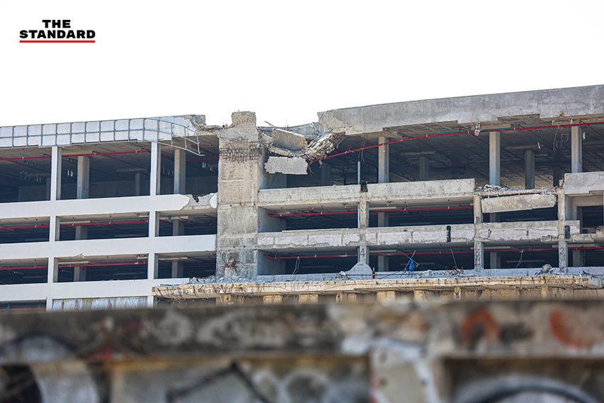 ภาพซากอาคาร สตง. ที่พังถล่มลงมา เนื่องจากปัญหาการทุจริตและคอนกรีตไม่ได้มาตรฐาน 12