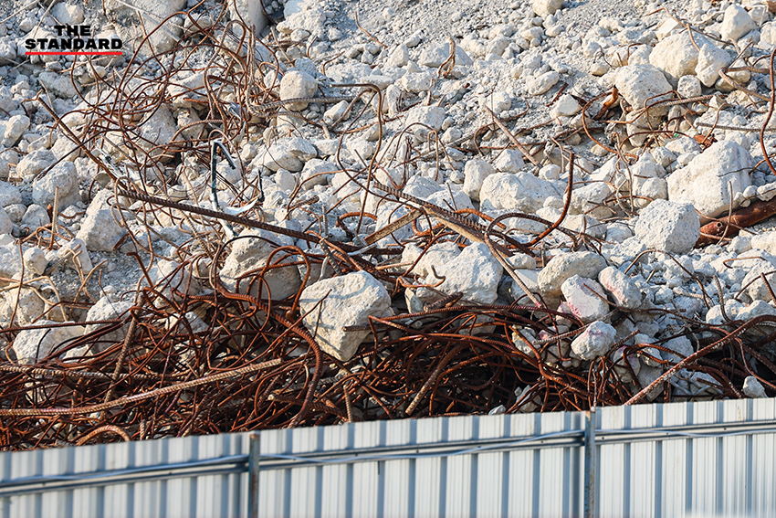 ภาพซากอาคาร สตง. ที่พังถล่มลงมา เนื่องจากปัญหาการทุจริตและคอนกรีตไม่ได้มาตรฐาน 17