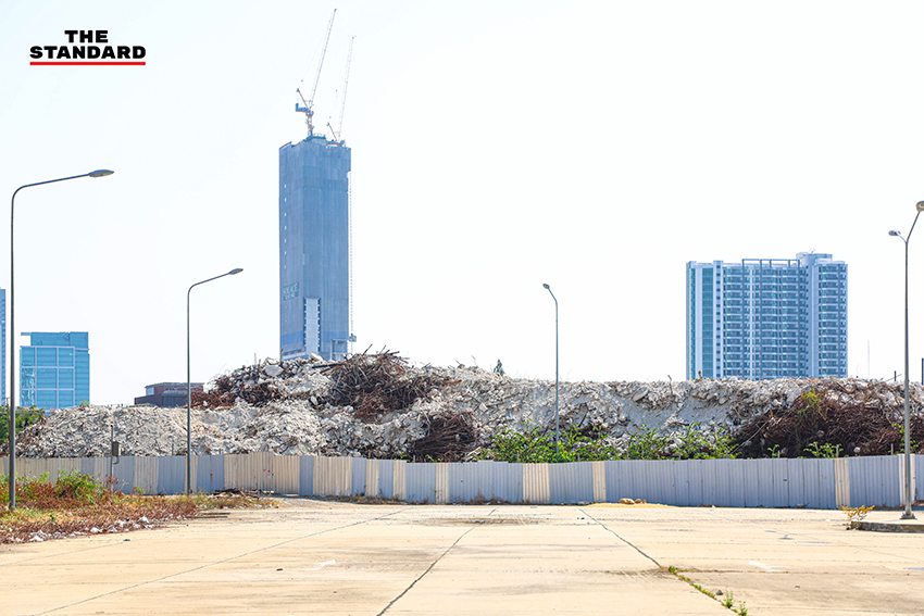 ภาพซากอาคาร สตง. ที่พังถล่มลงมา เนื่องจากปัญหาการทุจริตและคอนกรีตไม่ได้มาตรฐาน 20