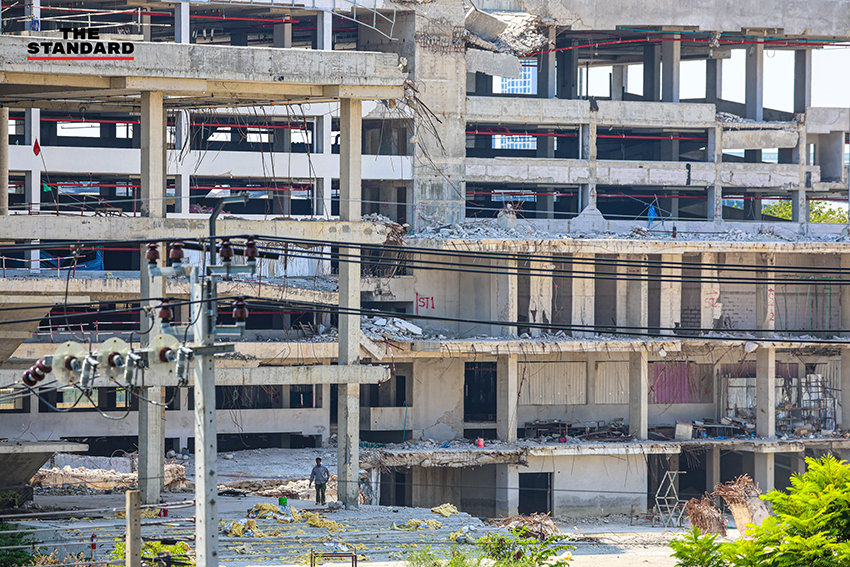 ภาพซากอาคาร สตง. ที่พังถล่มลงมา เนื่องจากปัญหาการทุจริตและคอนกรีตไม่ได้มาตรฐาน 7