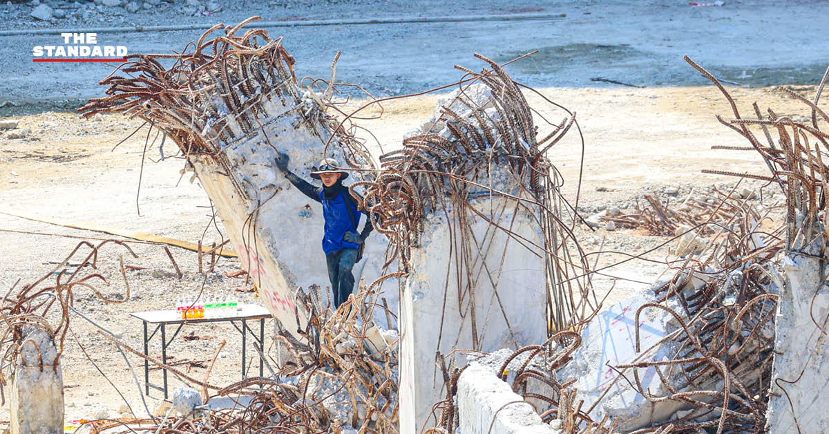 ภาพซากอาคาร สตง. ที่พังถล่มลงมา เนื่องจากปัญหาการทุจริตและคอนกรีตไม่ได้มาตรฐาน