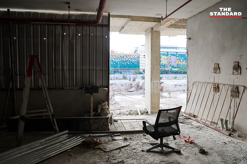 ภาพถ่ายมุมสูงพื้นที่โครงการก่อสร้างอาคาร สตง. แห่งใหม่ที่เคยพังถล่ม ครบรอบ 1 ปี ปัจจุบันเคลียร์ซากแล้ว เหลือเพียงร่องรอยความสูญเสีย 6