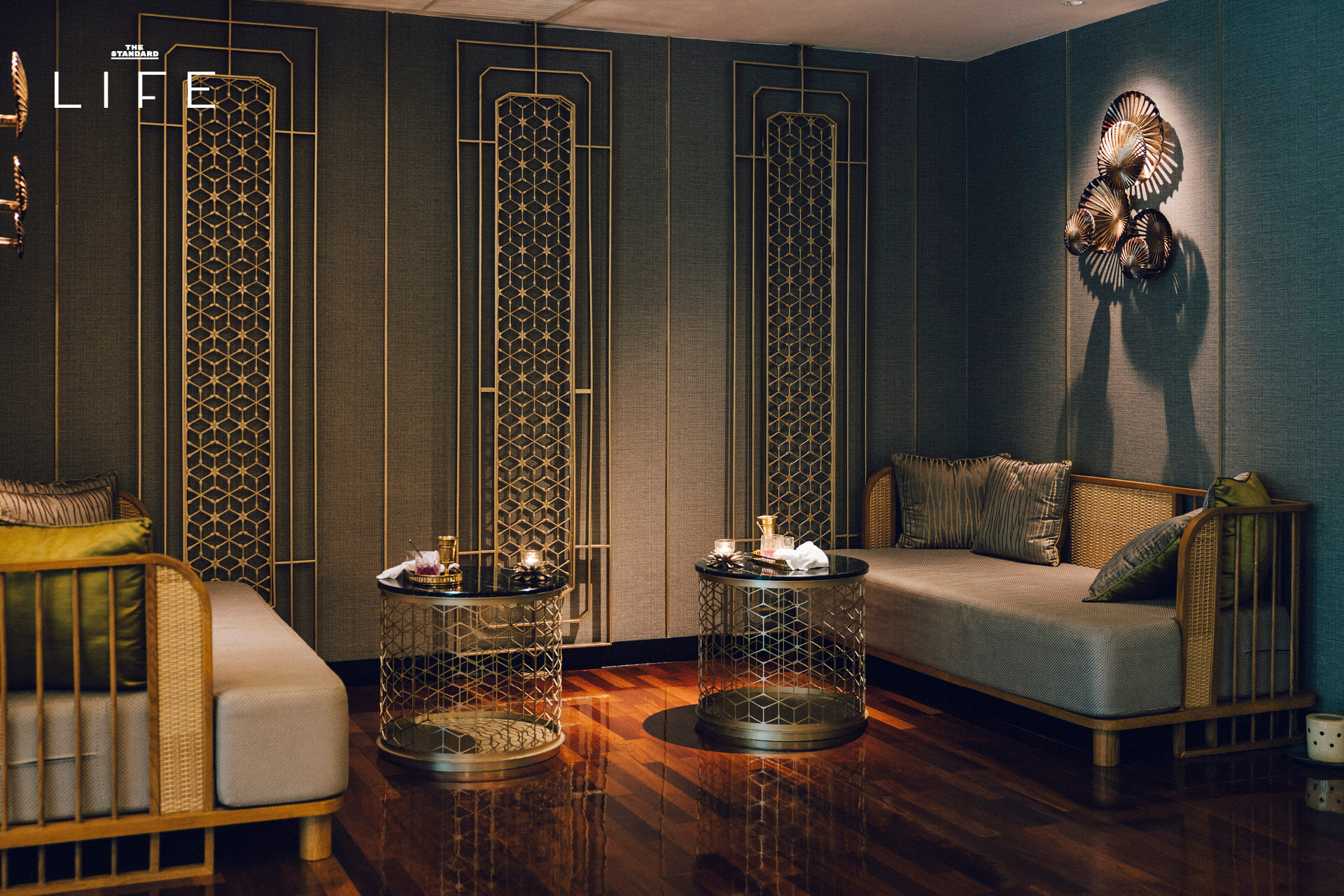 ภาพบรรยากาศการทำทรีตเมนต์ Office Syndrome Melt-Away ที่ Athenee Spa ช่วยบรรเทาอาการปวดหลัง 3