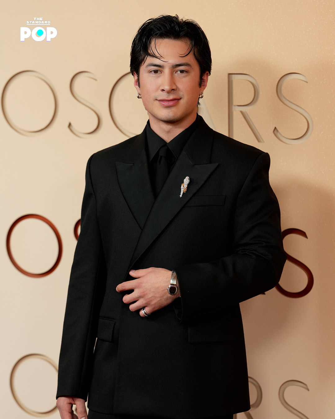 Elle Fanning ในชุดเดรสสีชมพูอ่อนเดินพรมแดงงาน Oscars 2026 4