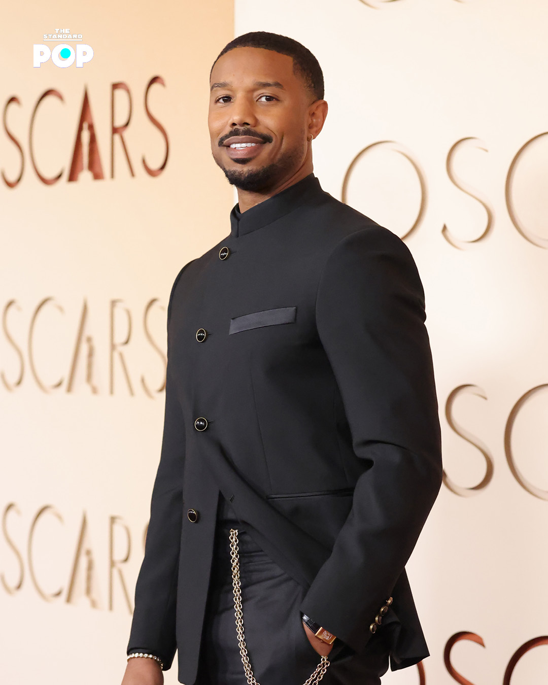 Elle Fanning ในชุดเดรสสีชมพูอ่อนเดินพรมแดงงาน Oscars 2026 7