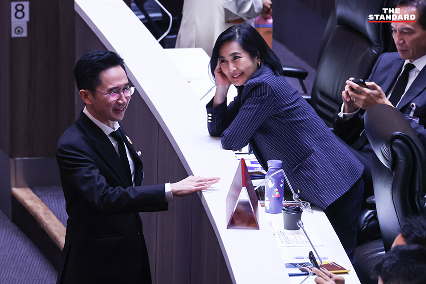 สภาผู้แทนราษฎร กำลังอภิปรายวาระแห่งชาติเพื่อแก้ไขวิกฤตพลังงาน โดยมี สส. จากทั้งรัฐบาลและฝ่ายค้านเข้าร่วมประชุมนับร้อยคน 3