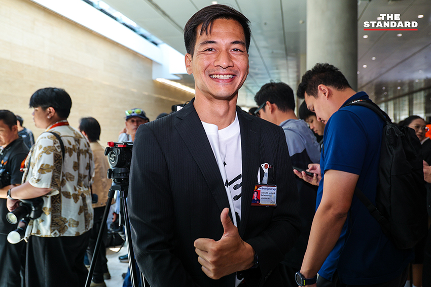 สส. พรรคประชาชน เดินทางเข้ารายงานตัว ณ อาคารรัฐสภา เพื่อเตรียมพร้อมทำหน้าที่ 6