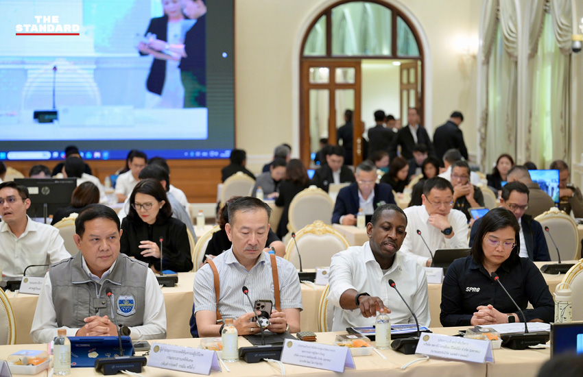 พิพัฒน์ รัชกิจประการ ประชุมหารือรับมือวิกฤตพลังงานและบริหารจัดการน้ำมันเชื้อเพลิงช่วงสงกรานต์ 4