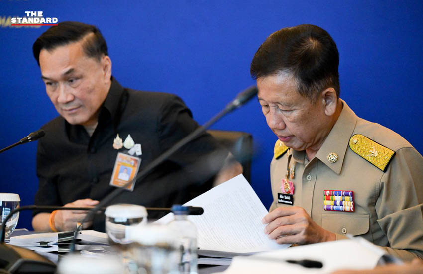 อนุทิน ชาญวีรกูล นายกรัฐมนตรี เป็นประธานการประชุมด่วนกับผู้ว่าราชการจังหวัดทั่วประเทศ เพื่อหารือแนวทางรับมือวิกฤตราคาน้ำมันและการกักตุนสินค้า 4