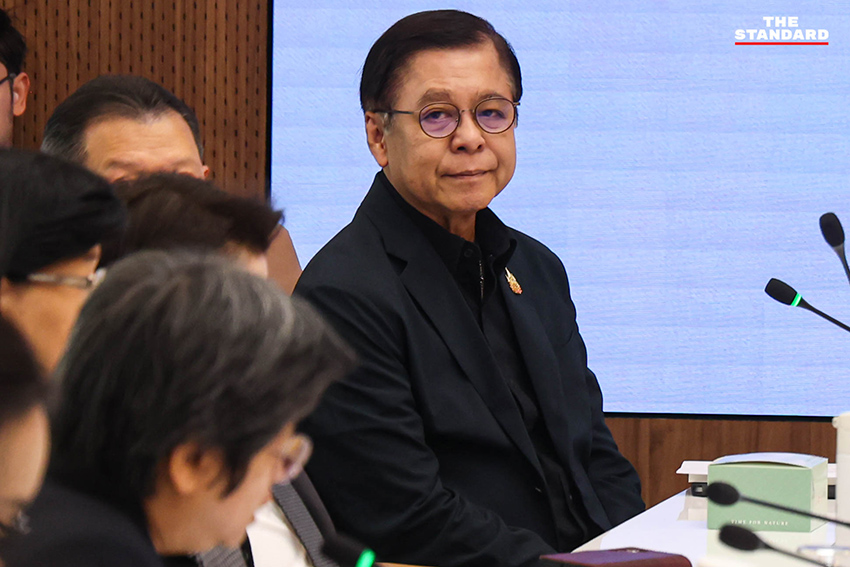 นายกฯ อนุทิน ชาญวีรกูล นั่งหัวโต๊ะประชุมด่วนร่วมกับกระทรวงการต่างประเทศและสถานทูต เพื่อติดตามสถานการณ์ความตึงเครียดในตะวันออกกลาง. 2