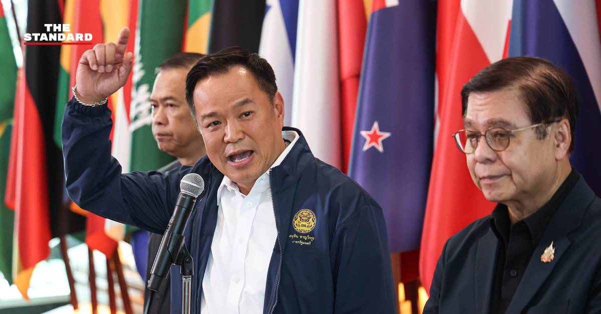 อนุทิน ชาญวีรกูล นายกรัฐมนตรี และ สีหศักดิ์ พวงเกตุแก้ว รัฐมนตรีต่างประเทศ แถลงข่าวเร่งอพยพคนไทยในอิหร่าน