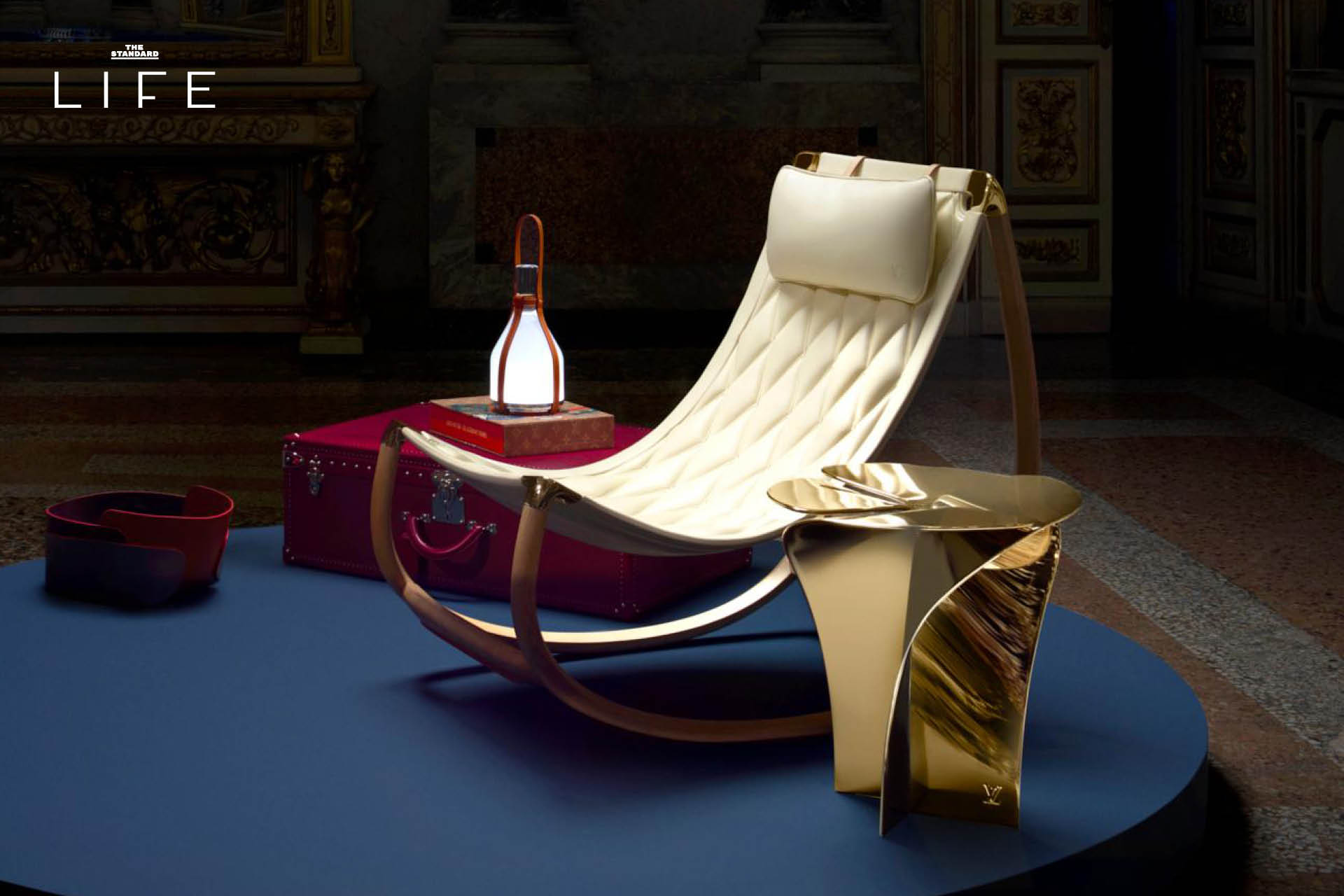 ภาพประกอบโคมไฟพกพาดีไซน์สวยงาม 9 แบบ ที่กำลังเป็นเทรนด์แต่งบ้าน 2