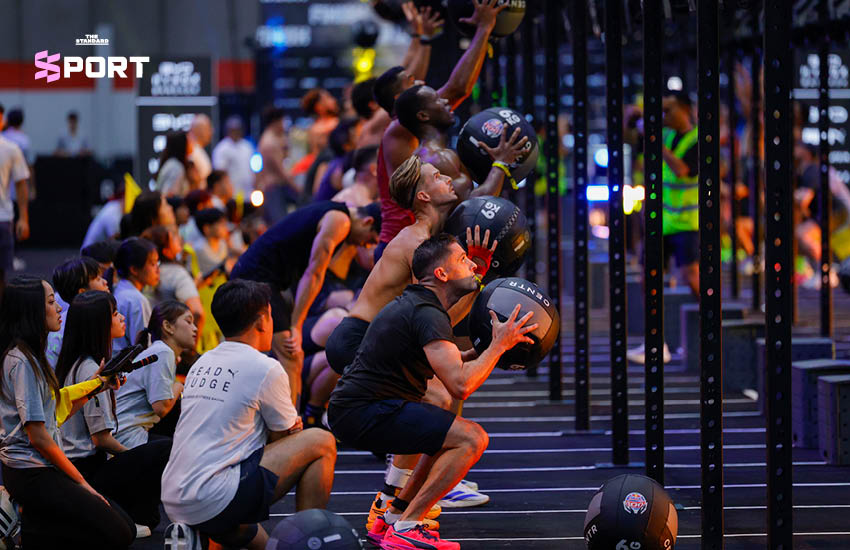 นักกีฬาทำ Wall Balls ใน Red Bull 100 Challenge การแข่งขัน HYROX Bangkok 2026 4