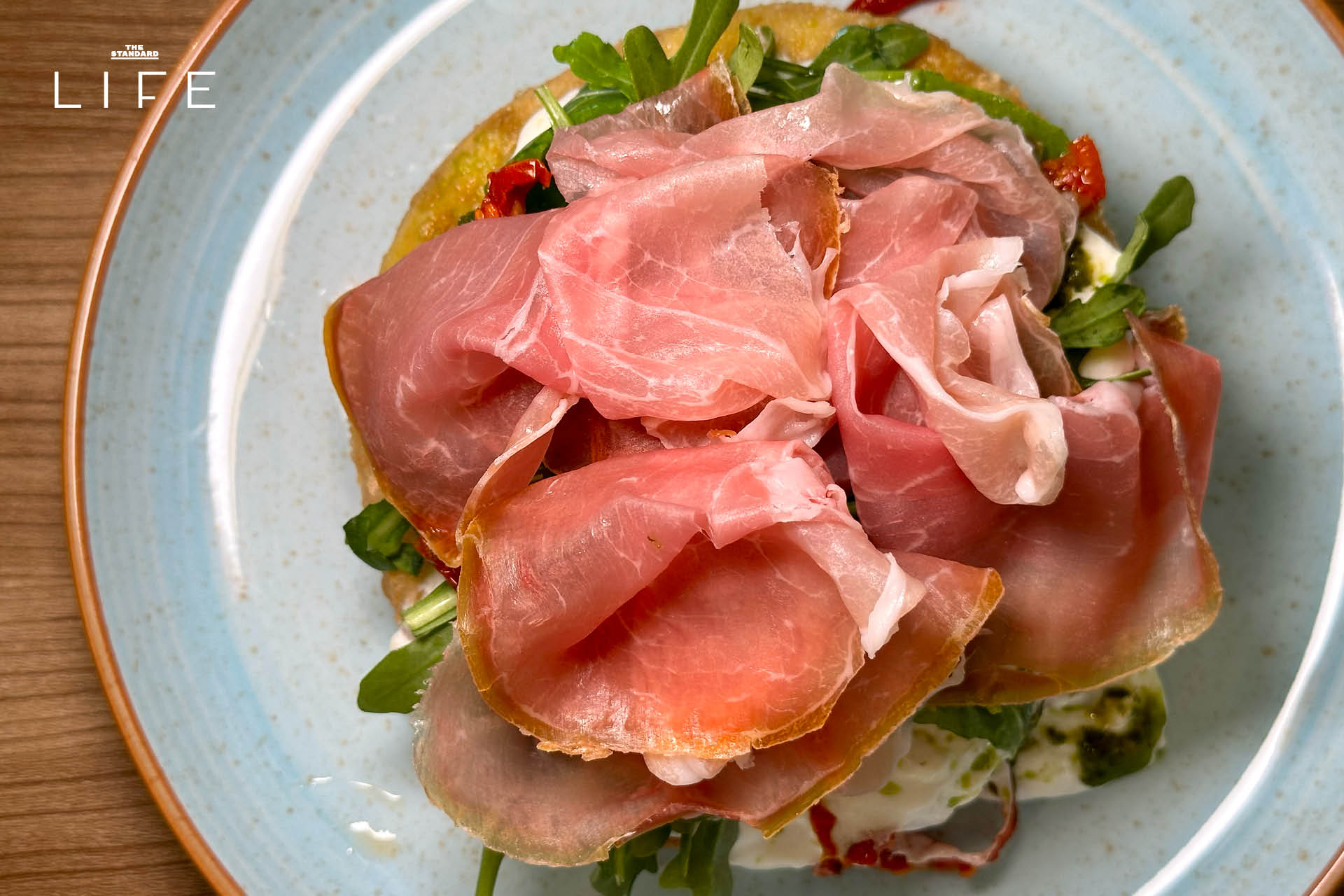 ภาพบรรยากาศร้าน Rocket Coffeebar สาขาใหม่ข้างสวนลุมฯ ที่ตกแต่งสไตล์สวีดิช พร้อมเมนูบรันช์น่ารับประทาน 7