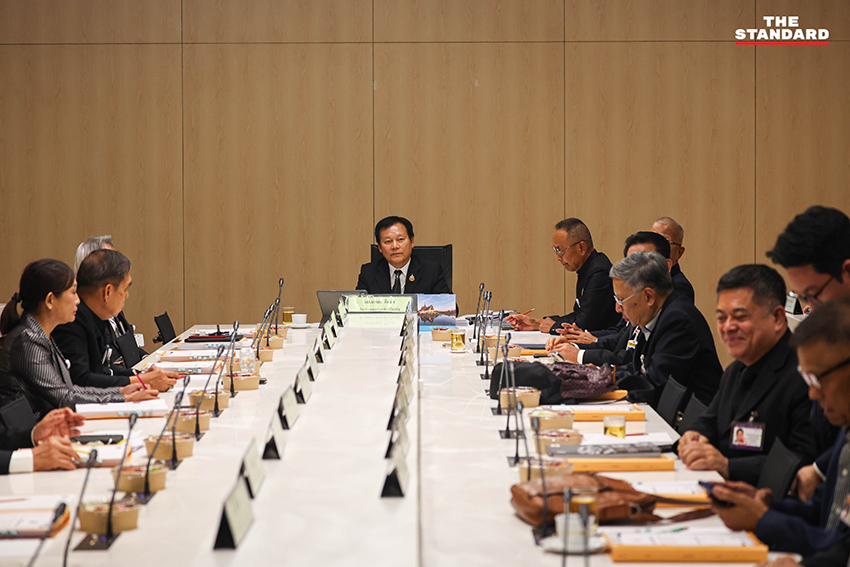 ภาพการประชุมคณะกรรมาธิการวุฒิสภา ที่มีมติเอกฉันท์เสนอให้รัฐบาลยกเลิก MOU43 2