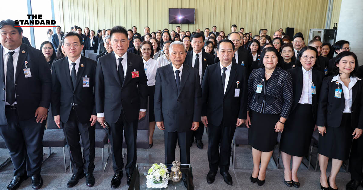 โสภณ ซารัมย์ ประธานสภาผู้แทนราษฎรคนใหม่ ในพิธีทำบุญถวายภัตตาหารเพลแด่พระสงฆ์