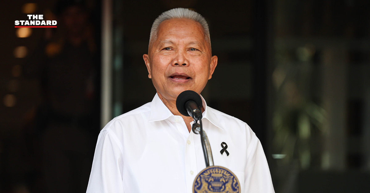 โสภณ ซารัมย์ ให้สัมภาษณ์สื่อที่ทำเนียบรัฐบาล ปัดข่าวถูกเสนอชื่อชิงประธานสภาฯ