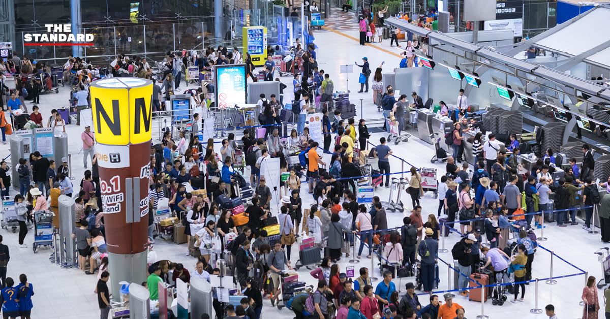 เจ้าหน้าที่ท่าอากาศยานสุวรรณภูมิ อำนวยความสะดวกและดูแลผู้โดยสารที่ได้รับผลกระทบจากการยกเลิกเที่ยวบินตะวันออกกลาง