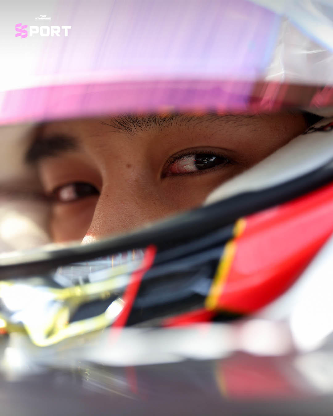 เติ้น-ทัศนพล อินทรภูวศักดิ์ นักแข่งชาวไทยจากทีม ART Grand Prix กำลังขับรถแข่ง F2 ในสนามที่เมลเบิร์น ประเทศออสเตรเลีย 3